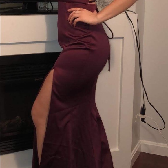 MERMAID SATIN SLEEVELESS V-NECK WEDDING/PROM PARTY DRESS - Picture 3 of 11